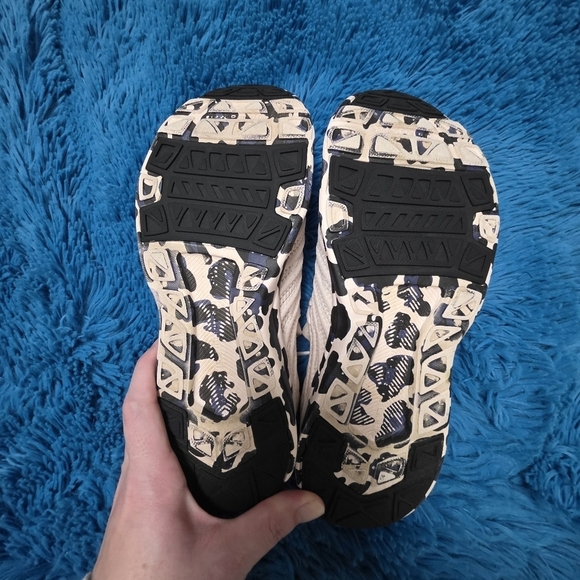 APL Techloom Wave Women's Athletic Shoes Size 7 Light Pink And BL/Navy Leopard - Picture 5 of 10